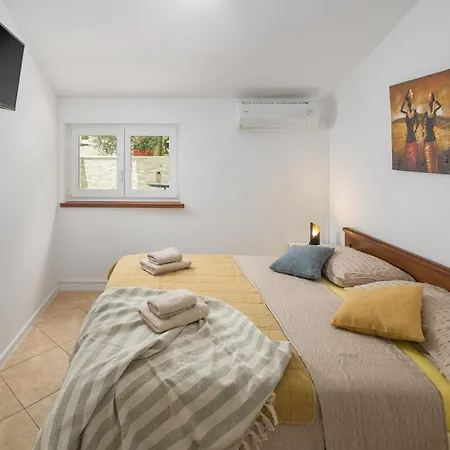 Ravnic Affittacamere Porec